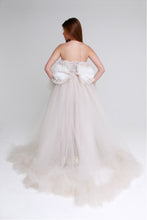 Load image into Gallery viewer, Anita Tulle Gown